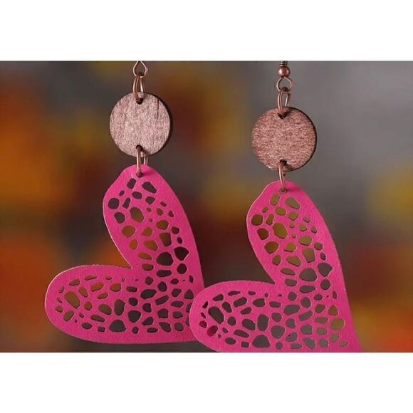 NWT Pink Leather/Wood Boho Cutout Heart Shaped Dangle Earrings - Picture 3 of 5